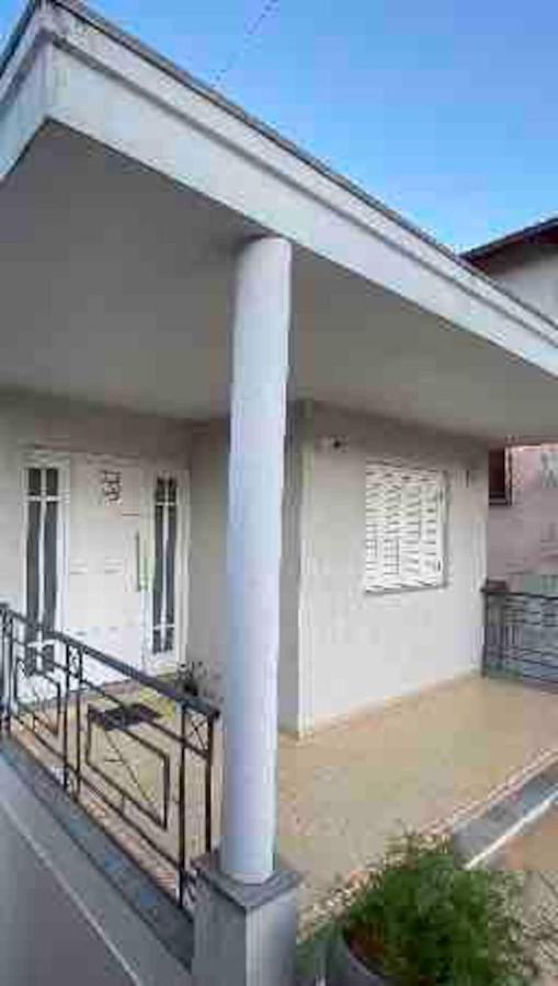 Casa Em Bairro Nobre, Bem Localizada, Com Suite. Бенту-Гонсалвис Экстерьер фото